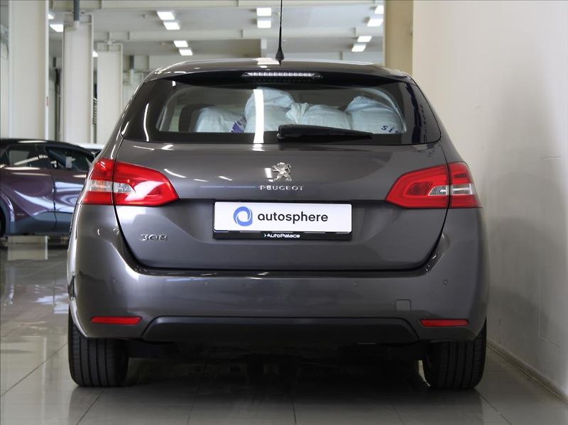 Peugeot 308 1,2 PT 81kW 1.maj.ČR 59tkm! - fotka 4 z 22