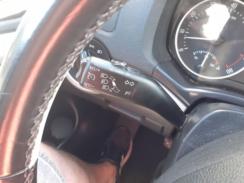 Škoda Octavia (2013) KOMBI 1.4 TSI AMBIENTE - fotka 9 z 27