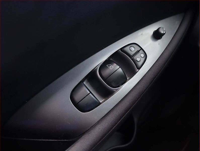 Nissan Leaf (2019) 40 kWh, SoH 91%, Automat - fotka 16 z 20