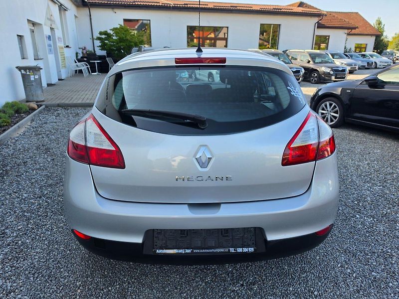 Renault Mégane (2009) 1.6 i Rozvody,TOP - fotka 4 z 27