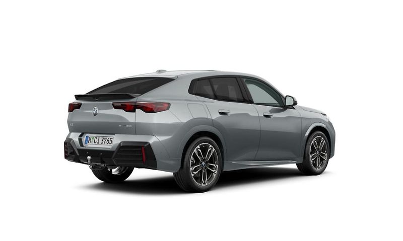 BMW X2 sDrive20i - fotka 2 z 4