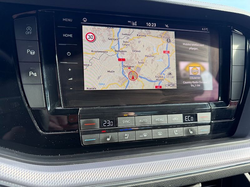 Volkswagen Touareg R-line  210kW Tažné - fotka 12 z 22