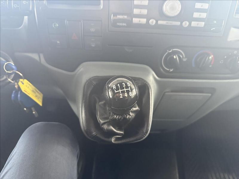 Ford Transit 2,2   TDCi,1.MAJ,MINIBUS,TAŽNÉ - fotka 17 z 23