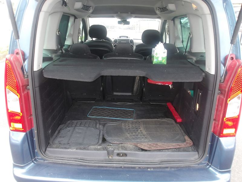 Peugeot Partner Tepee 1,6HDi MULTISPACE(2xšoupačky) - fotka 16 z 33