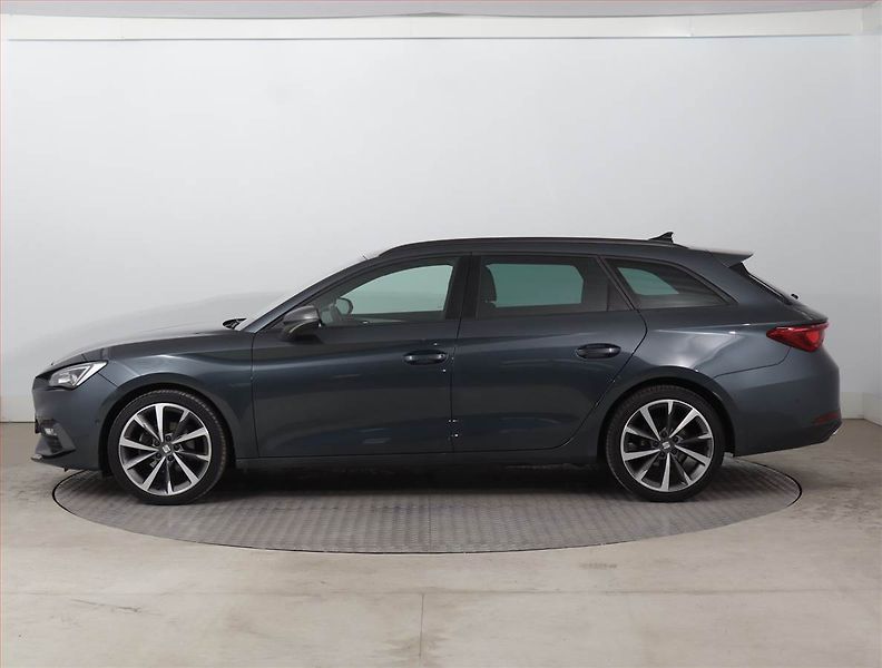 Seat Leon (2022) 1.5 eTSI, Automat, Kůže, Navi - fotka 3 z 20
