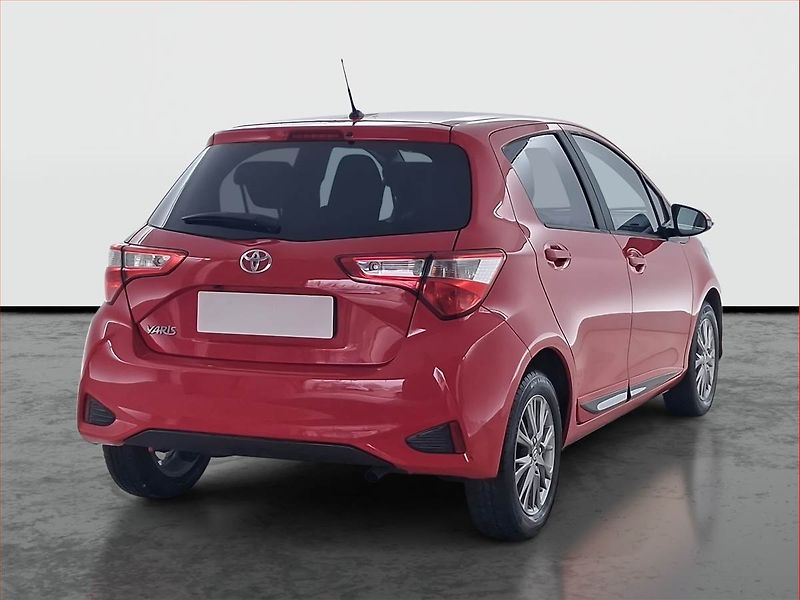 Toyota Yaris (2017) 1.5 Dual VVT-i, Automat - fotka 5 z 21