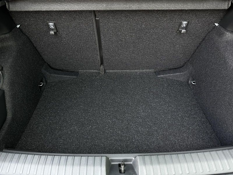 Škoda Kamiq 1.0TSi Monte Carlo 116PS Matri - fotka 43 z 45