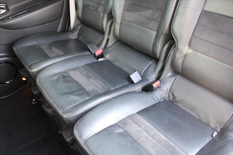 Renault Scénic 1,6 dCi  KEYLESS,7.MÍST,BOSE - fotka 26 z 34