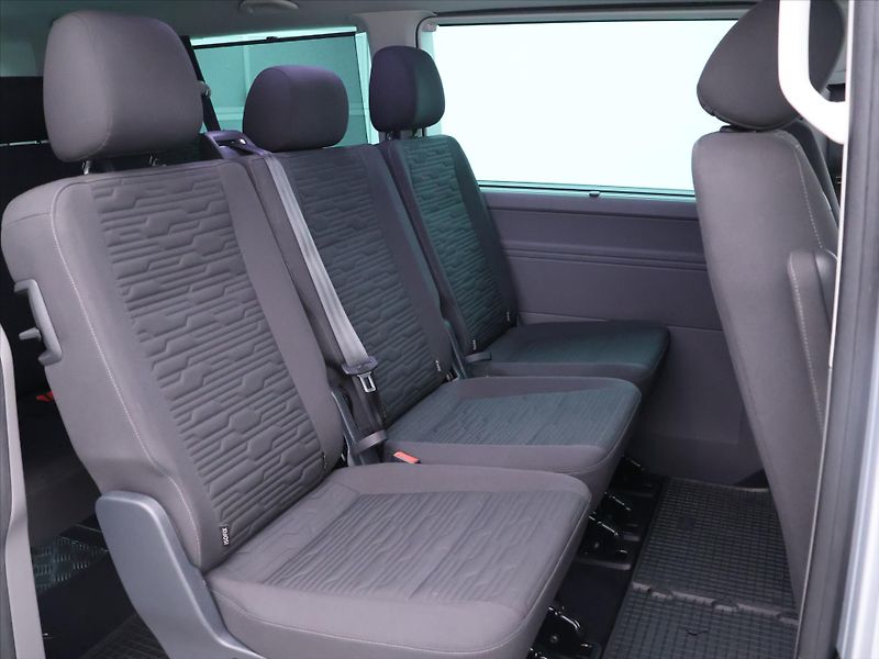 Volkswagen Caravelle 2,0 TDI 110 kW CZ - fotka 12 z 32