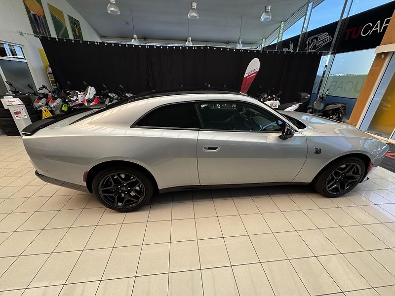 Dodge Charger 2dv. Scat Pack 3,0 V6 AWD - fotka 6 z 55