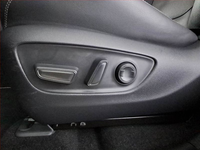 Toyota RAV4 (2024) 2.5 Hybrid - fotka 21 z 21