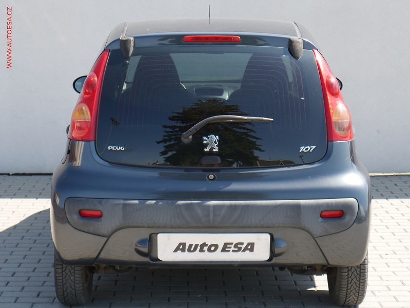 Peugeot 107 (2009) 1.0i - fotka 4 z 13