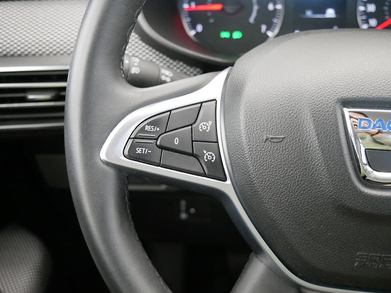 Dacia Logan - fotka 15 z 27