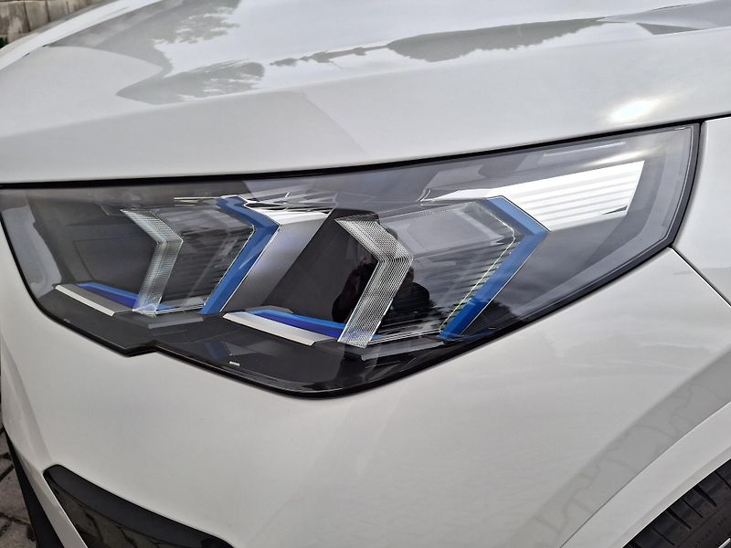 BMW X2 xDrive20d M-Sport - fotka 16 z 24