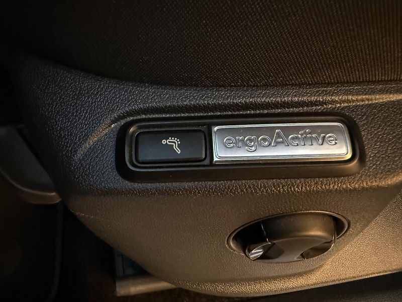 Volkswagen Tiguan 2.0TDi 110kW DSG LED - fotka 22 z 25