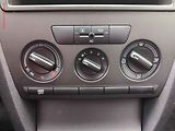 Škoda Octavia (2008) 1.4 16V, ČR, AC, park.čidla - náhled 12