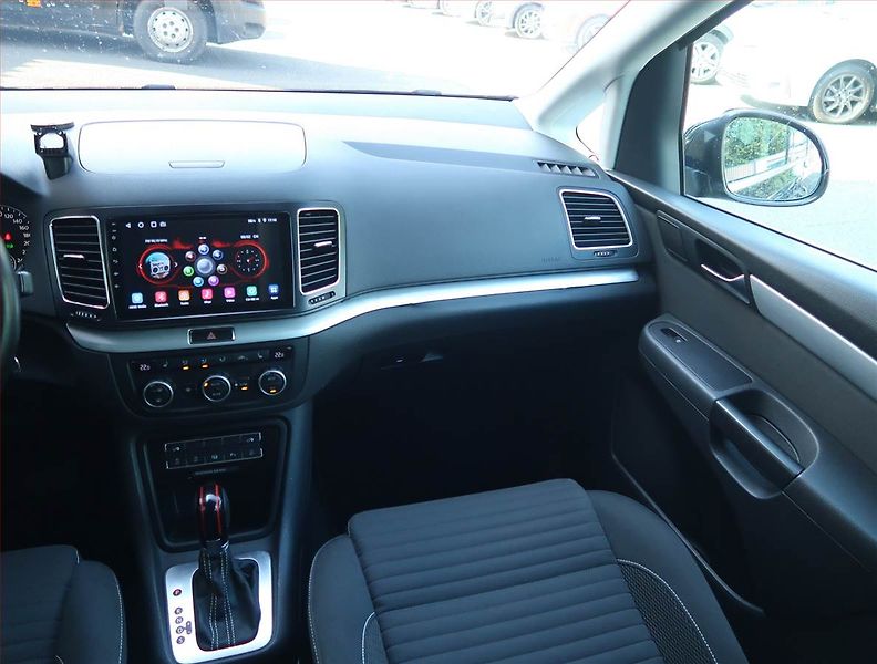 Volkswagen Sharan (2015) 2.0 TDI, Automat, 7 míst - fotka 8 z 18