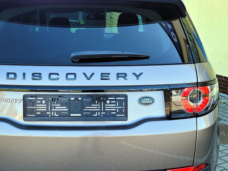 Land Rover Discovery Sport 2,0 TD4 4wd,DPH,SERVIS - fotka 48 z 48