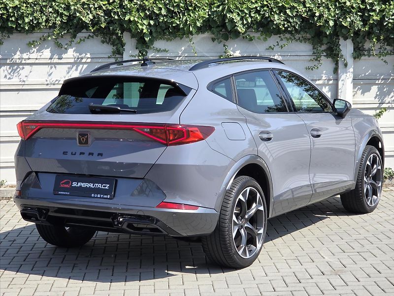 Cupra Formentor 1,5 TSi DSG Tažné Záruka2029 Č - fotka 6 z 17