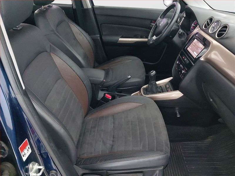 Suzuki Vitara (2018) 1.6 VVT, Kůže, Navi, Tempomat - fotka 9 z 20