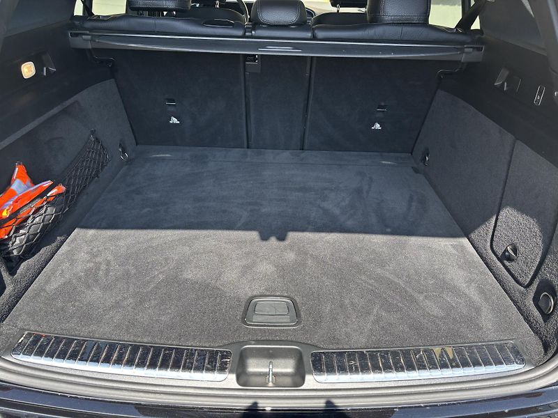 Mercedes-Benz GLE (2023) 400d 4MATIC 9GTRONIC AMG Paket - fotka 51 z 166