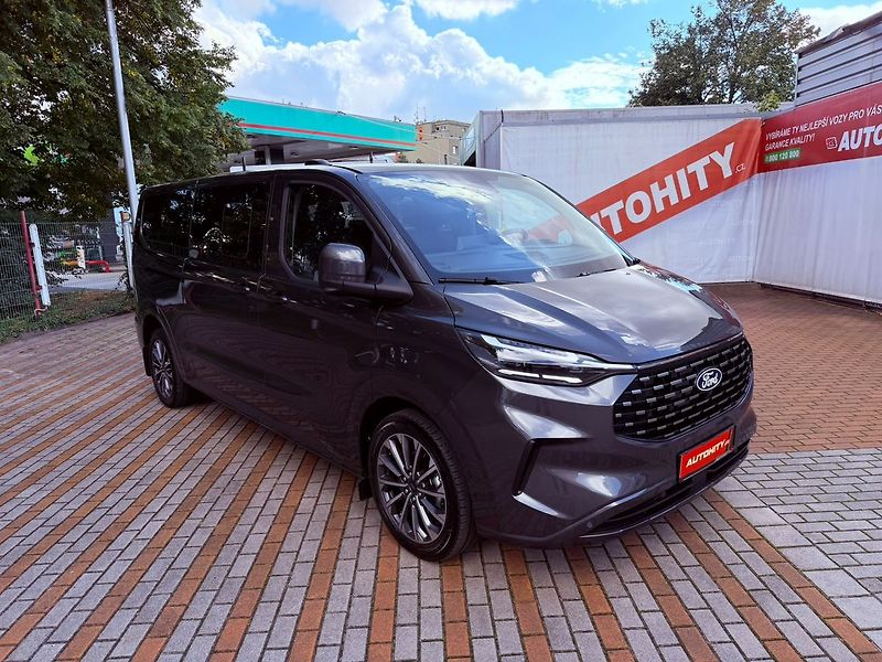 Ford Tourneo Custom 2.0 EcoBlue Aut. Titanium X AW - fotka 5 z 38