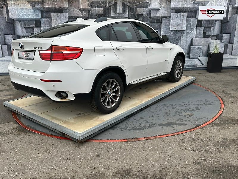 BMW X6 (2012) 40D, 225KW, MASÁŽ, VÝBAVA - fotka 6 z 27