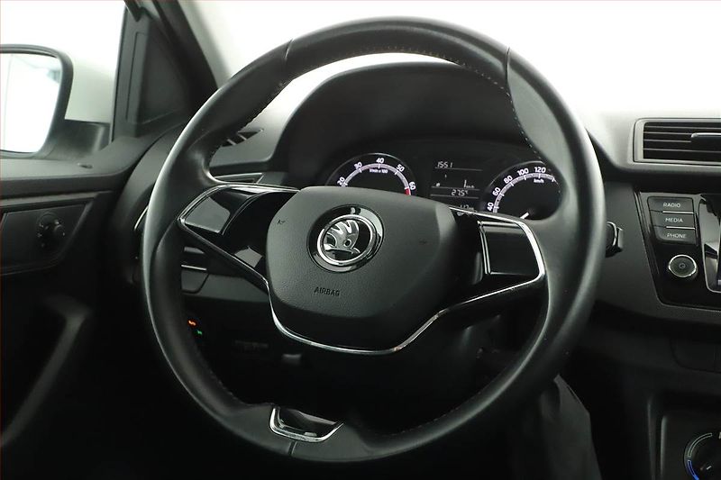 Škoda Fabia (2021) Ambition 1.0 TSI, ČR,1.maj - fotka 8 z 17