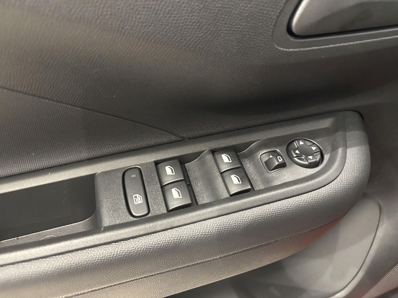 Opel Frontera (2026) GS 1.2 TURBO  - fotka 14 z 15
