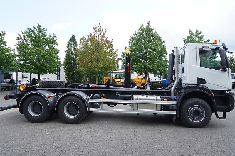 Iveco T-WAY (2026) AD380T46 / 6x4 / 2026 / no mil - fotka 9 z 24