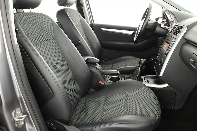 Mercedes-Benz Třídy A (2010) A 180 CDI , Serv.kniha - fotka 7 z 13