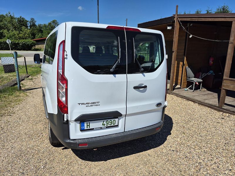 Ford Transit Custom (2014) 2.2 Tdci 9 míst  - fotka 4 z 22