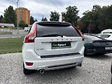 Volvo XC60 2,4 D3 R-DESIGN AWD AT - náhled 8