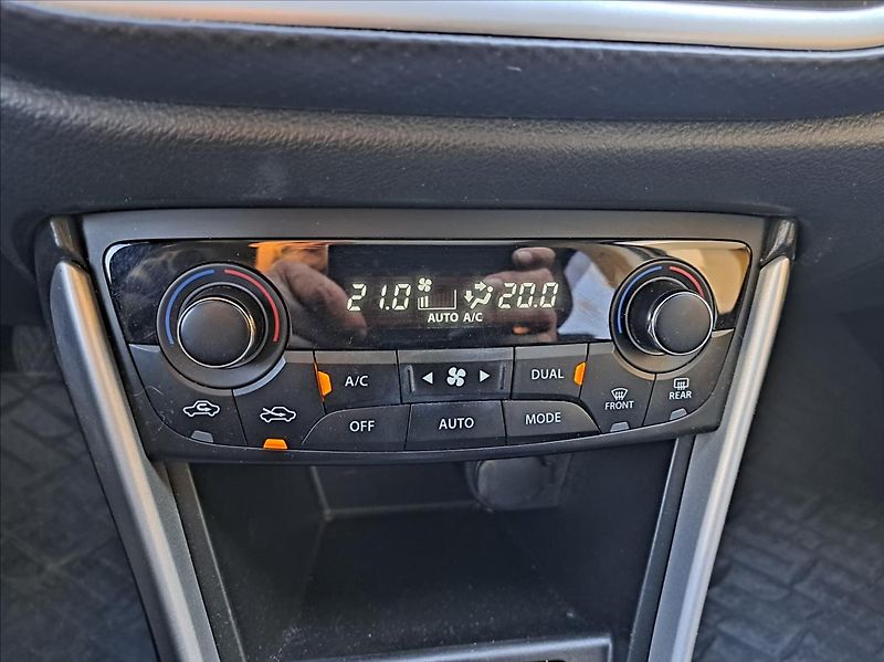 Suzuki SX4 S-Cross 1,6 DDiS - fotka 28 z 58