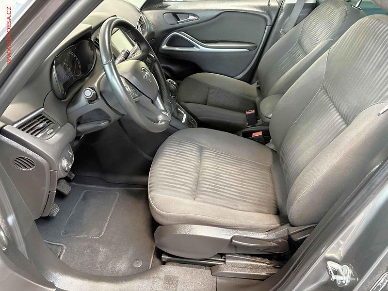 Opel Zafira (2016) 1.4 T, Active, LED - fotka 9 z 14