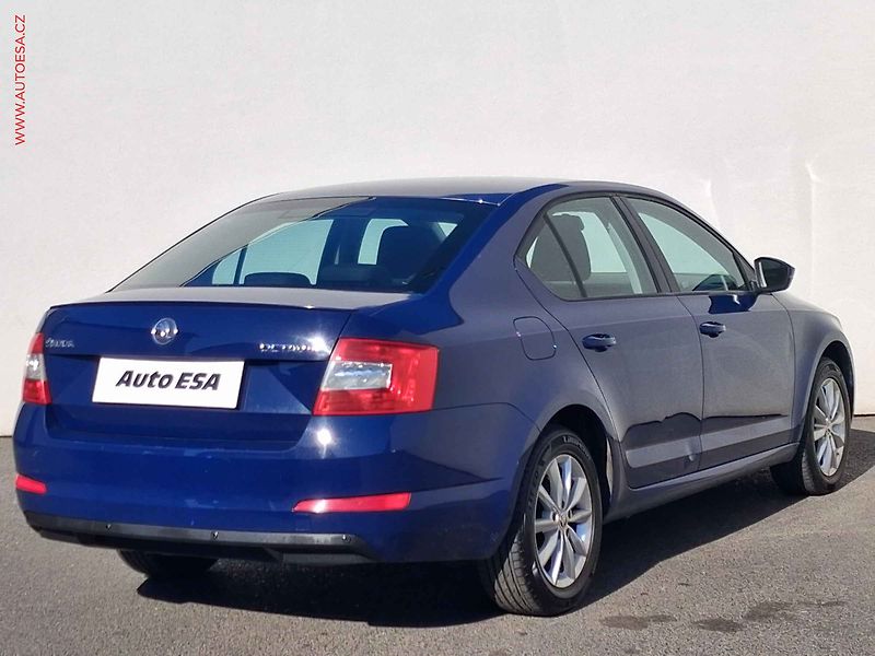 Škoda Octavia (2014) 1.8 TSI, ČR, Ambition - fotka 4 z 17