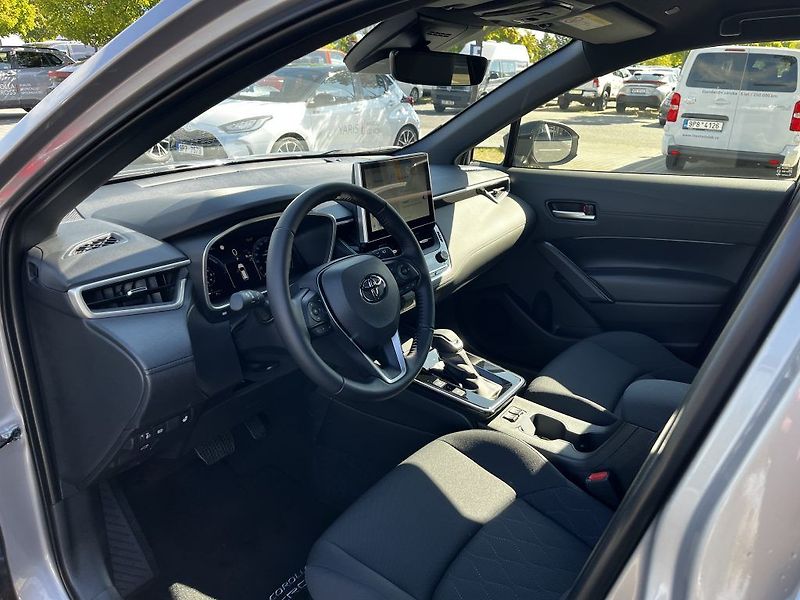 Toyota Corolla Cross 1.8 Hybrid Style ODĚBR IHNED - fotka 14 z 32