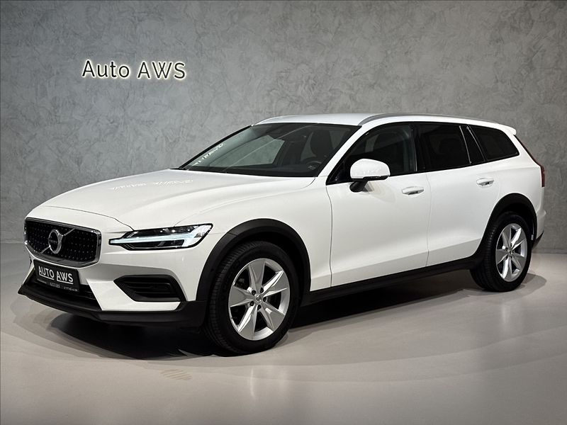 Volvo V60 2,0 B4 AWD  Cross Country LED - fotografie inzerátu