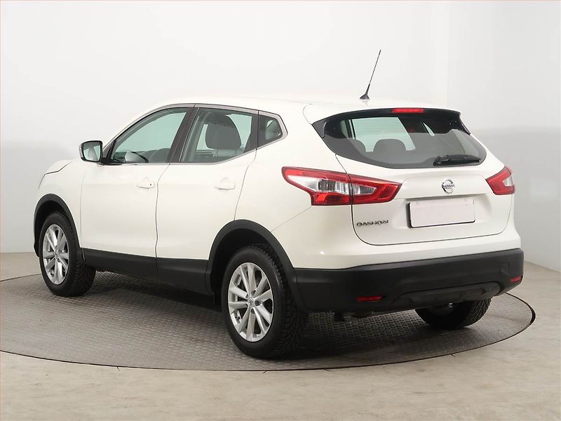 Nissan Qashqai (2016) 1.2 DIG-T, Tempomat - fotka 4 z 13