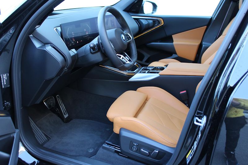 BMW X3 xDrive30e - fotka 12 z 29