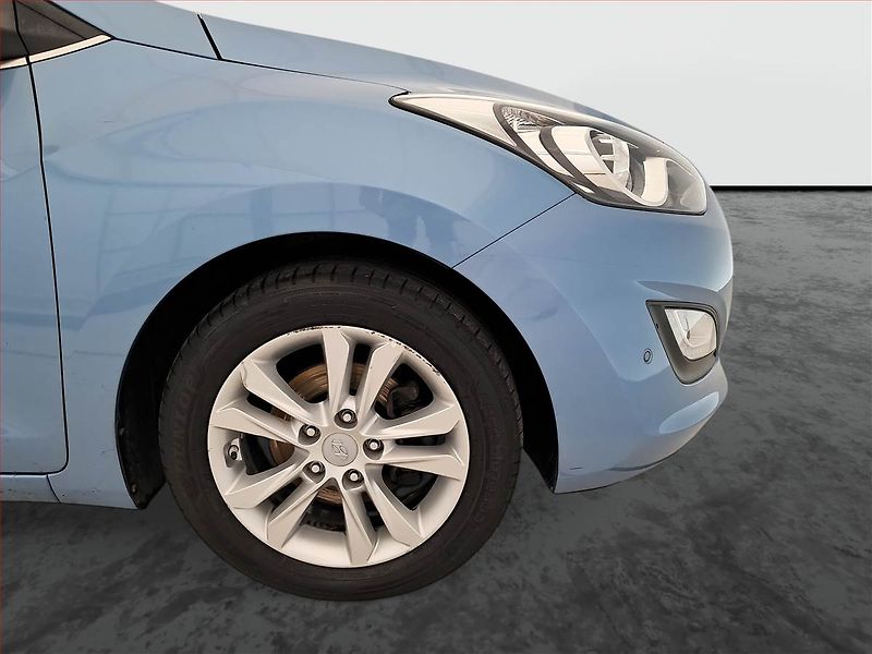 Hyundai i30 (2015) 1.6 MPI, ČR,1.maj, Serv.kniha - fotka 15 z 19