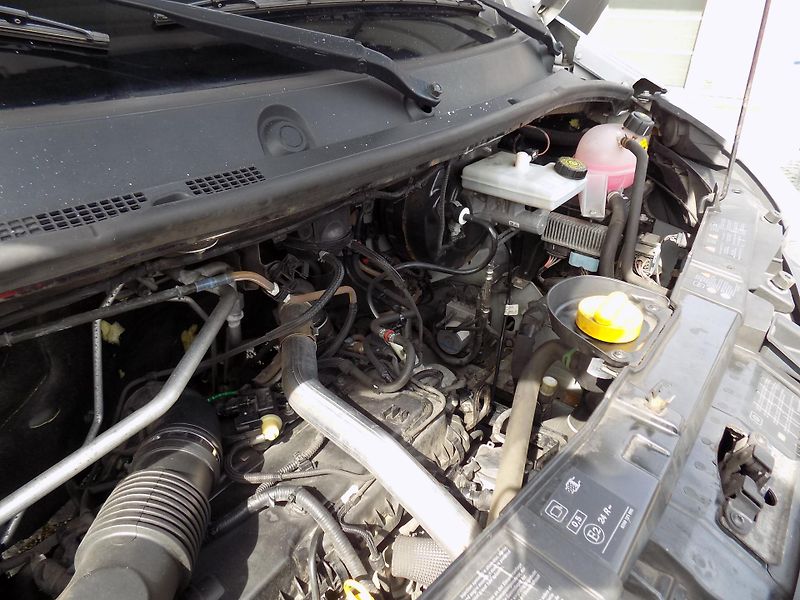 Opel Movano 2,3 CDTI 107 KW L1H1 9 MÍST - fotka 36 z 42
