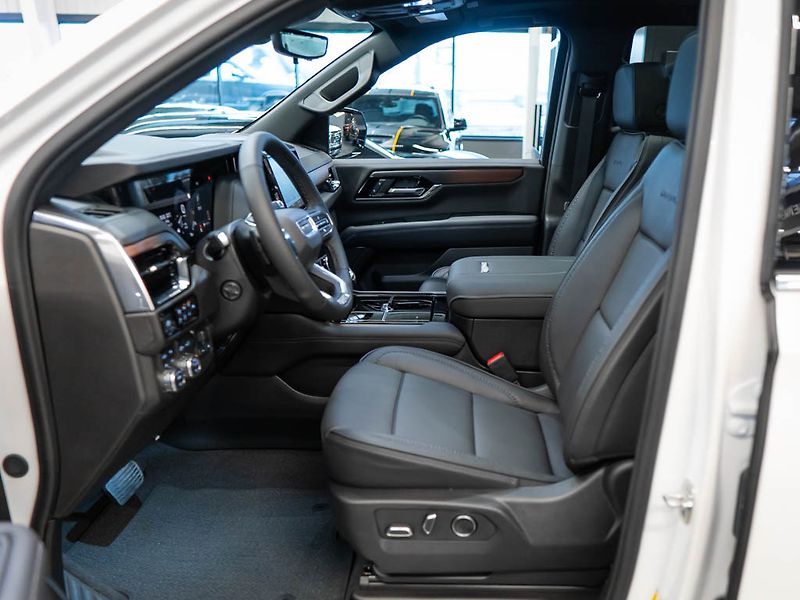 GMC Yukon (2025) 6.2 V8 Denali Reserve Package - fotka 17 z 45
