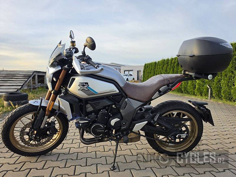 CFMOTO 700 CL-X Heritage (2022) - fotka 12 z 18