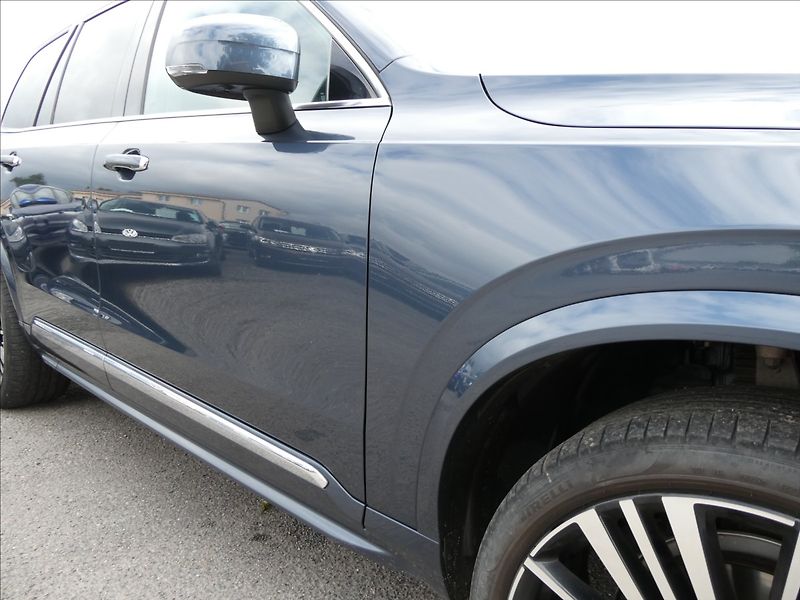 Volvo XC90 2,0 B5 173kW AWD,2x kola,ČR,DP - fotka 14 z 46