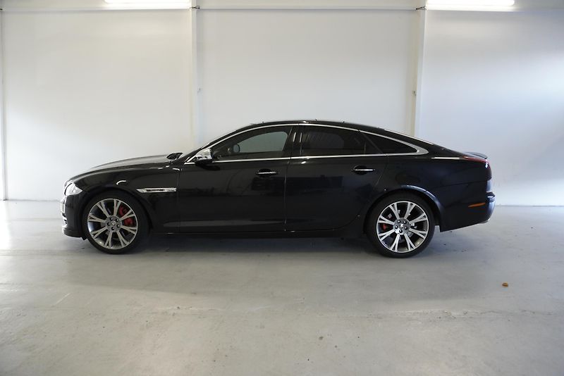 Jaguar XJ (2012) XJ  3,0D V6 AUTOMAT - fotka 8 z 39