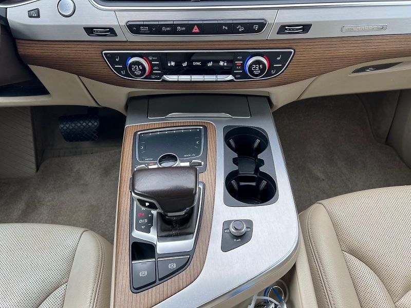 Audi Q7 (2015) 3.0TDI 200kW TAŽNÝ DPH CZ  - fotka 13 z 29