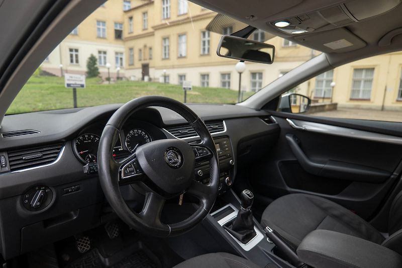 Škoda Octavia 1.6 TDI 77 kW Nové rozvody - fotka 10 z 28