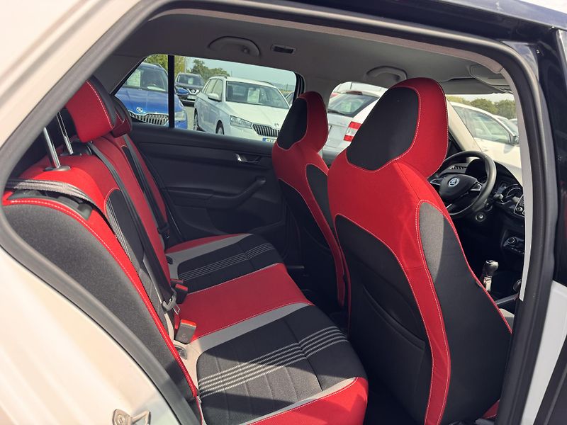Škoda Fabia III MONTE CARLO, 1.0 TSi, 70kW - fotka 16 z 18