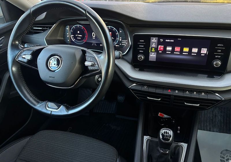 Škoda Octavia 2.0TDI/2021VIRTUAL.DPH.1MAJ.ZÁ - fotka 35 z 46